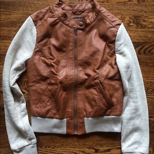 BROWN/TAN LEATHER JACKET— size: medium—